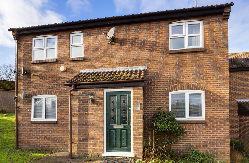 2 bedroom Maisonette in Herts