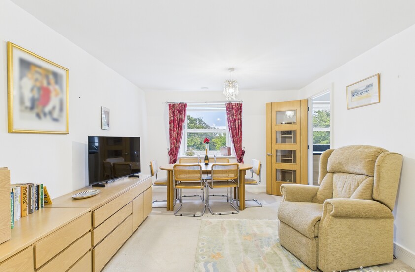 2 Bedroom Retirement Property in College Way, Welwyn Garden City