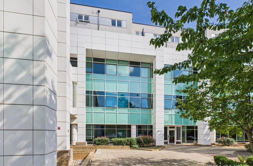 2 bedroom Duplex Apartment - Bessemer Road, Welwyn Garden City