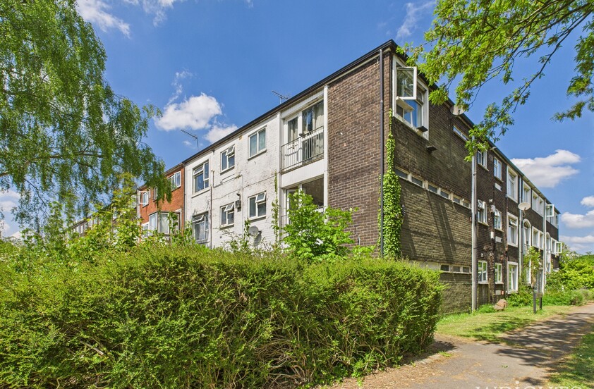 1 Bedroom Flat in Northdown Road, Hatfield