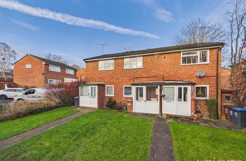 2 Bedroom Terraced House in Nursery Gardens, WELWYN GARDEN CITY