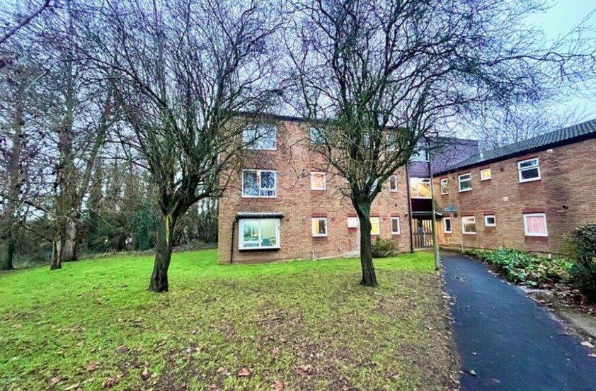 1 bedroom Flat - Baron Court, Stevenage