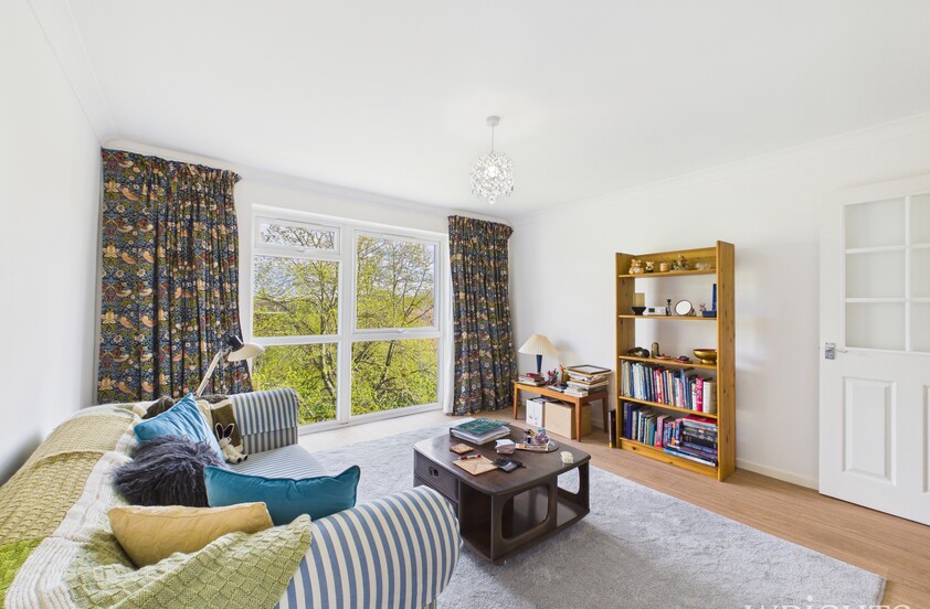 2 Bedroom Apartment in Nettlecroft, Welwyn Garden City