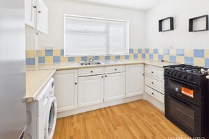 57461101.jpg