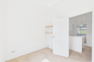 58074333.jpg