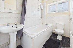 58477999.jpg
