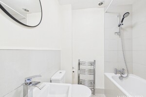 58678698.jpg