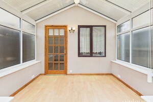58952197.jpg