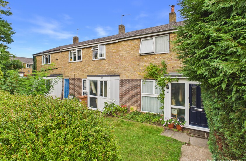 2 Bedroom Terraced House in Raven Court, Hatfield
