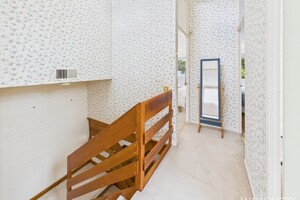 49051975.jpg