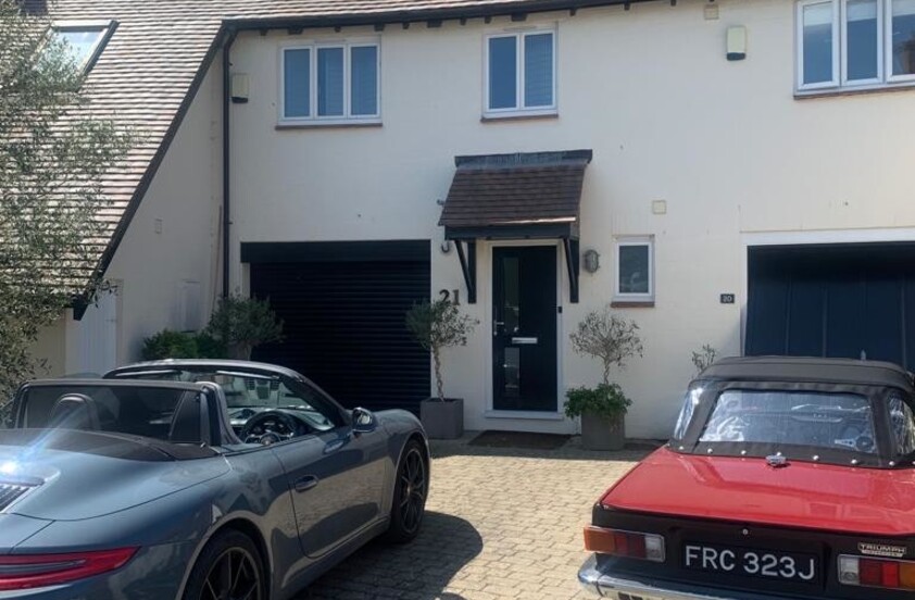 3 bedroom Mid Terraced House in Christchurch